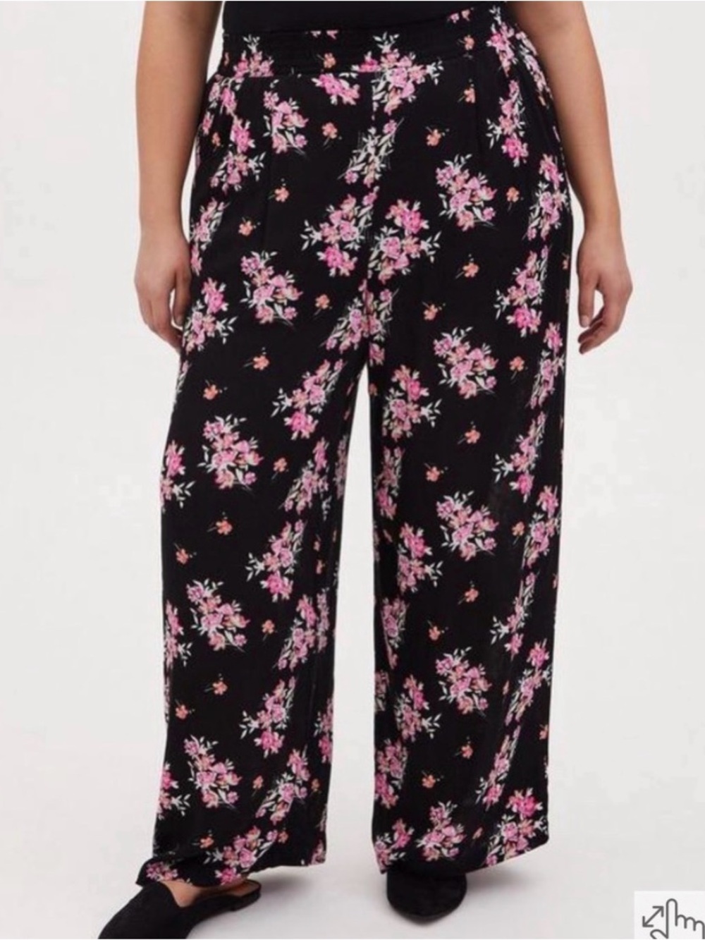 NWT Torrid Crinkle Gauze Black Wide-Leg Pants with Pink Floral Print